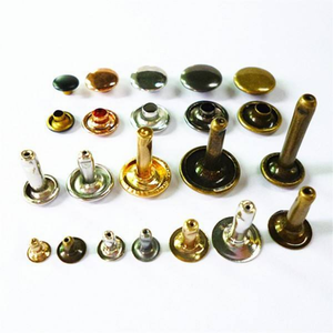 Rivet en laiton massif - Product Image 1