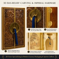 Boîte cadeau de luxe en bois sculpté avec ouverture à double porte, présentoir floqué pour bouteille de spiritueux
