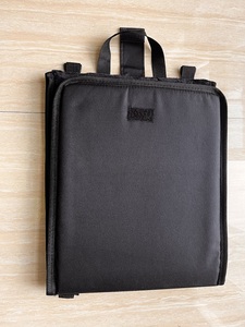 Tappetino da Preghiera Musulmano Portatile Goffrato per Viaggi, Orientabile verso la Qibla, con Schienale Pieghevole - Product Image 2