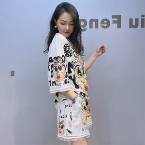 यूरोपीय अमेरिकी महिला ट्रेंडी टू-पीस सेट ग्रीष्मकालीन मुद्रित कार्टून लघु आस्तीन टी-शर्ट शॉर्ट्स ढीली पोशाक b0147 - Product Image 3