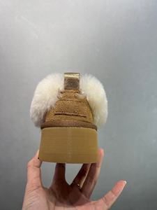 Nouvelles bottes de neige pour femmes, best-seller, luxueuses, chaudes et légères, confortables, avec semelles épaisses et talons surélevés - Product Image 4