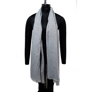Pañuelo de Verano Ligero y Transpirable de Algodón Orgánico Sólido para Mujer, al Mejor Precio para Minoristas y Mayoristas - Product Image 1