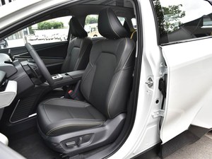 <span class=keywords><strong>Toyota</strong></span> bZ5 2025, SUV Eléctrico, <span class=keywords><strong>0</strong></span> <span class=keywords><strong>km</strong></span>, Nuevo, Tracción Total, Automático, Control de Crucero Adaptativo, Volante a la Izquierda - Product Image 4