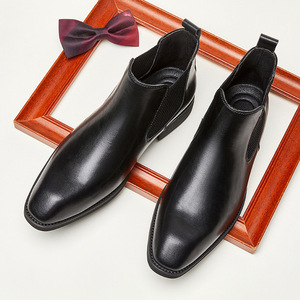 Botas de Piel Genuina Marrón con Punta Redonda y Forro de Malla, Suela de Goma, para Uso Profesional - Product Image 1