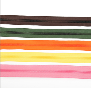 Rouleaux de fermeture éclair en <span class=keywords><strong>nylon</strong></span> 3 # de haute qualité en gros de bande de fermeture éclair de catégorie supérieure - Product Image 3