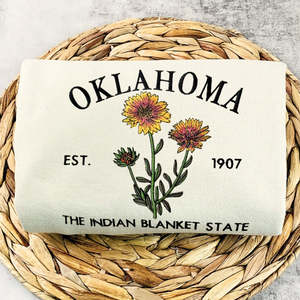 Sudadera o Sudadera con capucha del estado de Oklahoma Regalo bordado-Est 1907 Flor de Manta India - Product Image 1