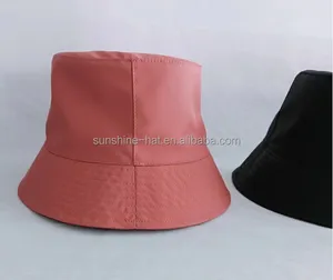 Nouvelle qualité de mode best-seller femmes personnalisé chapeau seau de soleil avec tissu PU chapeau à bord plus large chapeau pêcheur chapeau casquette de haute qualité