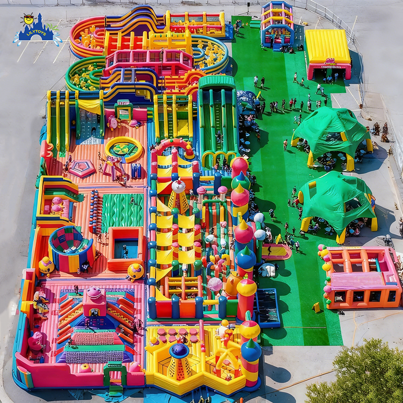 Customized Inflatable Large Outdoor Playground Inflatable