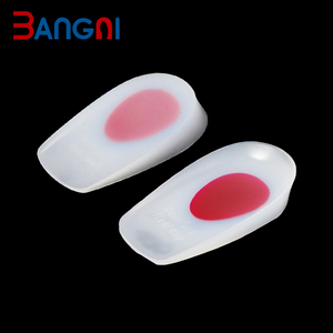 Morbido Forte Adsorbimento Coppe Tallone Cuscino Rilievi del Tallone Del Gel Del <span class=keywords><strong>Silicone</strong></span> <span class=keywords><strong>Per</strong></span> speroni Ossei Fascite plantare - Product Image 3