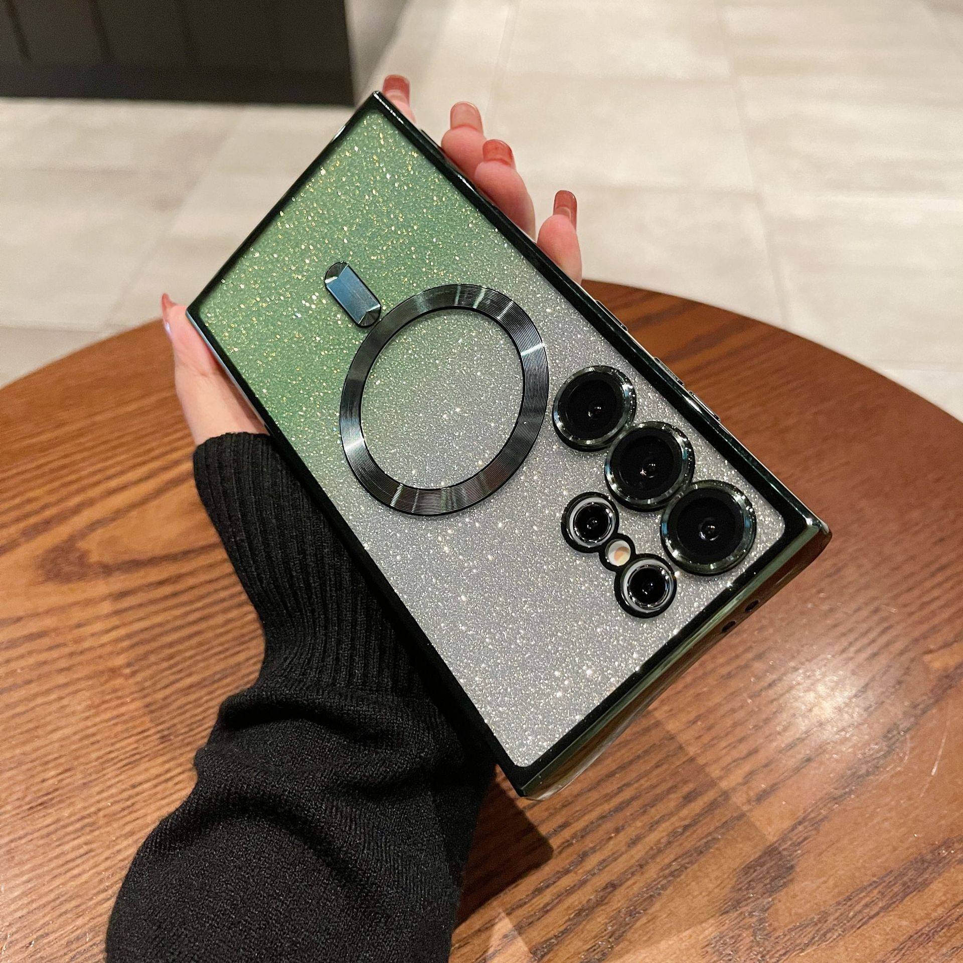 สีเขียว