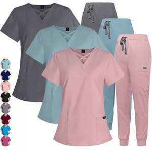 Ensemble de gommages coordonnés pour femmes LOGO PERSONNALISÉ Ensembles d'uniformes de gommage à manches courtes Infirmière avec poches Ensemble uniforme de clinique d'infirmière - Product Image 1