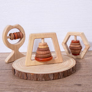 Jouet musical éducatif en bois Montessori Sky unisexe pour bébé, avec anneau de dentition et hochet - Cadeau pour bébé - Product Image 3