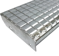 Grille en acier galvanisé à barreaux dentelés antidérapants pour marche d'escalier, couvercle de caniveau de drainage pour plateforme industrielle, passerelle, drainage municipal