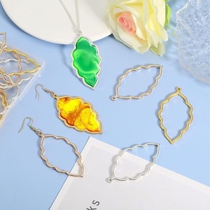 Pendentifs <span class=keywords><strong>en</strong></span> alliage à dos ouvert <span class=keywords><strong>en</strong></span> forme de feuille pour la création de <span class=keywords><strong>porte</strong></span>-clés DIY avec fleurs pressées <span class=keywords><strong>en</strong></span> <span class=keywords><strong>résine</strong></span> - Product Image 3
