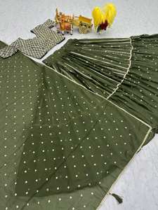 Lehenga Choli de fête semi-cousu de haute qualité, fait main, avec broderie en micro-coton de 7 mm, travail de séquence, étoile, georgette, latkan, pour mariée - Product Image 4