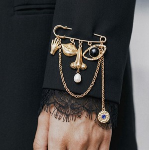 Broche Zooying <span class=keywords><strong>con</strong></span> borlas de ojos, nariz y boca exagerados, estilo dulce y divertido, pin de cintura ajustado <span class=keywords><strong>con</strong></span> características faciales para vestido de mujer - Product Image 6