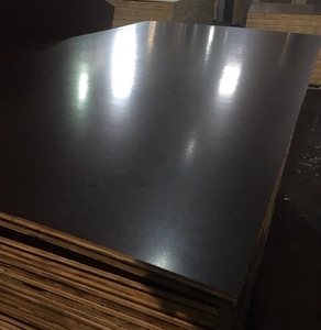 Panneaux de contreplaqué filmé 18 mm noir stratifié pour la construction et le béton, en provenance directe du Vietnam, vente en gros usine - Product Image 2