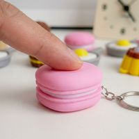 Porte-clés anti-stress créatif imprimé en 3D, jouet sensoriel alimentaire, avec mécanisme de clic, motifs Macaron, Œuf, Dessert, pour adultes et enfants, idéal comme cadeau