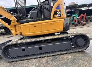 Mini-excavatrice Komatsu PC30MR d'occasion du Japon, excavatrice à chenilles en caoutchouc de 3 tonnes |   Mini pelle originale avec godet de 0,2 m et moteur Kawasaki - Product Image 3