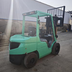 Mitsubishi 30 3 Ton 4.5 Meters Three Masts Side Shift Forklift with S4S Diesel/Gas Engine Used 4WD 1 Year Warranty 2024 <b>Model</b> - Product Image 2