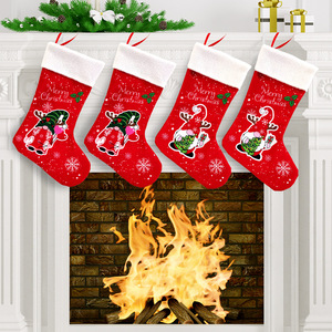 Chaussettes de Noël en feutre à motif de dessin animé, pendentif pour cheminée, décoration de la maison, cadeau de Noël, petit sac de rangement - Product Image 3