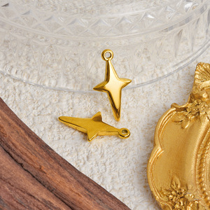 Colgante de Estrella de Cuatro Puntas Chapado en Oro de 18K de Acero Inoxidable 304, Abalorio para Collar DIY, Componente de Joyería - Product Image 3