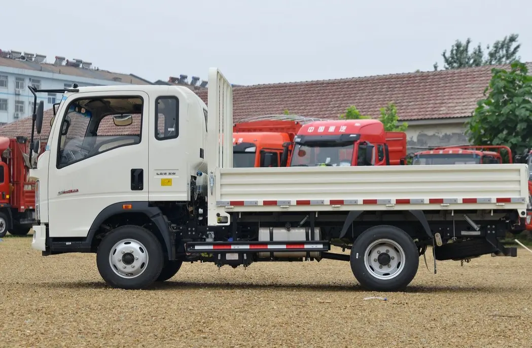 2023 New Howo light 5 tons 8 tons 10 tons cargo truck dump truck for sale price