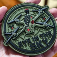 Écussons en caoutchouc souple 3D personnalisés, badges en PVC avec fixation auto-agrippante, patchs en silicone souple et PVC gaufré pour chapeaux et casquettes