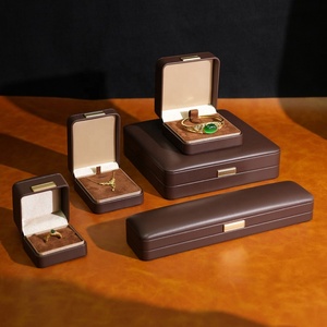 Boîtes d'emballage en cuir PU pour bijoux fins vintage, boîte à bijoux rectangulaire esthétique, boîte à bijoux personnalisée en PU pour collier - Product Image 1