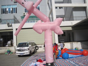 Inflable Air Dancer con Diseño de Vaca Adorable, Logotipo Personalizado, Impermeable, 3.6m de Altura, Ventilador Incorporado, Fácil Instalación para Eventos Publicitarios con Alimentación por Enchufe - Product Image 3