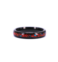 6mm Schwarzer Wolfram-Kuppelring mit Rotem Opal für Verlobung Jubiläum Eleganter Paarring
