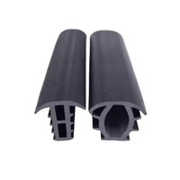 Joint d'étanchéité en caoutchouc EPDM en forme de T, auto-serrant, à barbelures, pour panneaux solaires, étanchéité des interstices, résistant aux intempéries, profil extrudé noir Xinhong