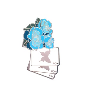 Bán Hot Custom Kim Loại Glitter Huy Hiệu Cứng Men Ve Áo Pin Với Bướm Và Cartoon Men Thiết Kế - Product Image 4