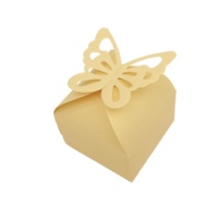 Boîte cadeau à fermeture papillon en carton perlé, sélection de neuf couleurs, pour faveurs de mariage, accessoires de mode, design personnalisé