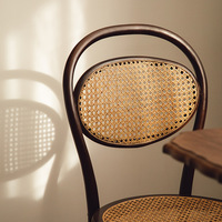 Chaise d'appoint en bois de hêtre courbé à la vapeur et rotin pour café et restaurant, chaise de salle à manger rétro française en bois courbé et cannage
