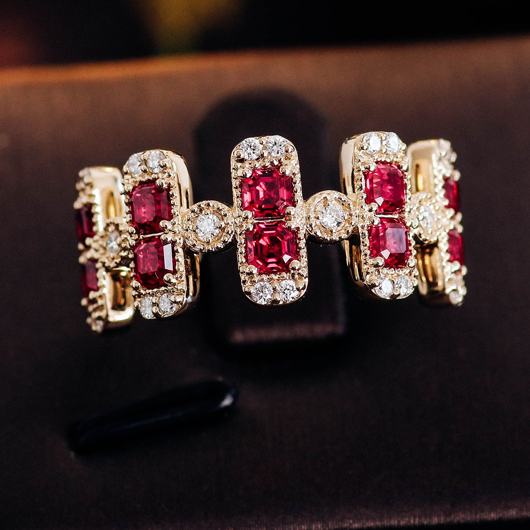 แหวนอัญมณีแล็บโกลด์ 10K สีเหลือง