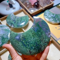 Vente en gros de sculptures de cœur en agate mousse naturelle avec support en métal doré, agate verte de haute qualité pour la décoration de la maison, cadeau