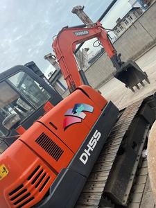 รถขุดขนาดเล็ก Doosan DH55 พร้อมหัวตักดินแบบบูลโดเซอร์ สำหรับปรับปรุงสวนผลไม้และปรับระดับพื้นที่ก่อสร้าง - Product Image 1