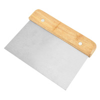 Grattoir à pâte en métal robuste coupe hachoir à pâtisserie grattoir à pâte en acier inoxydable avec manche en bois pour la cuisson cuisson grillades
