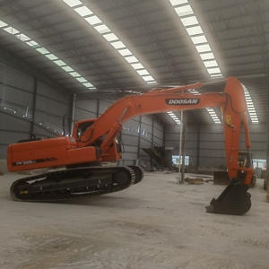 Excavatrice d'occasion originale coréenne Doosan DX225/Dx225lc de 22,5 tonnes, certifiée CE, avec moteur, boîte de vitesses et pompe - Product Image 4