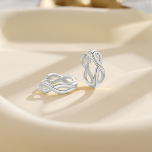 Boucles d'oreilles créoles en argent sterling 925 plaqué or 18 carats, motif chiffre huit 8, style minimaliste populaire - Product Image 6
