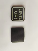 Étiquette de vêtement en PVC souple écologique avec logo 3D personnalisé en relief, lavable, pour sacs et étiquettes à poser – Impression par gravure sur mesure