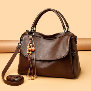 Bolso Tote de Gran Capacidad, Nuevo, Moderno, de Cuero Suave, Elegante, para Mujer, Casual, para el Trabajo, de Hombro y Bandolera - Product Image 2