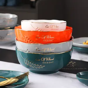 Set di posate nordiche personalizzate Design semplice piatto piatto in porcellana da Dessert Set cucchiaio piatto in ceramica per ristorante