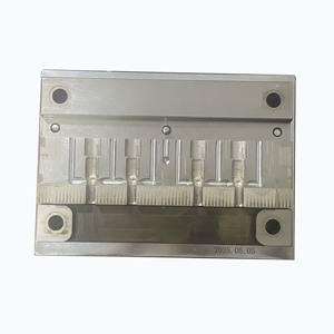 DC Cáp nối khuôn ép nhựa nhà sản xuất dây điện Vòng cắm chính xác bên trong khuôn với 4 khoang - Product Image 5