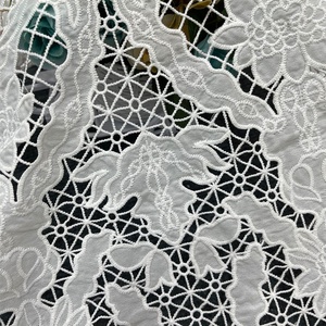Hàng Mới Về Ren Hoa Vải Lưới <span class=keywords><strong>Polyester</strong></span> Dập Nổi Vải Ren Đục Lỗ Cho Áo Phông - Product Image 4