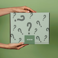 Boîte d'expédition en carton ondulé vert sauge personnalisée avec fermeture à étiquette pour la vente en gros