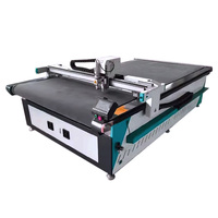 Flatbed kesici plotter ile iletmek kemer kesme sistemi