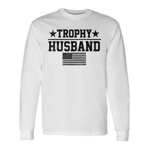 Trophy Husband - Camiseta de manga larga para hombre, cuello redondo, bandera americana, regalo del día del padre - Product Image 1
