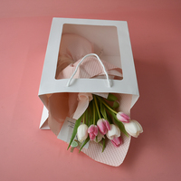 Venta caliente Floristería Día de San Valentín Cumpleaños Ramo de flores Simplicidad estética PVC Ventana Regalo Ramo de tulipán